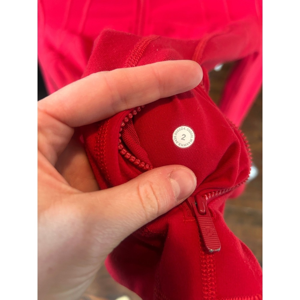 Lululemon Define Jacket Luon Full Zip Thumbholes Red Size 2 - Picture 7 of 7